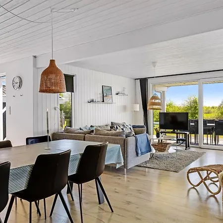 Holiday home Susianna - 550m From The Sea By Interhome *