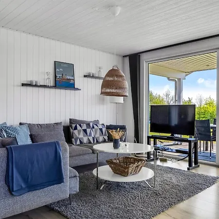 Susianna - 550m From The Sea By Interhome